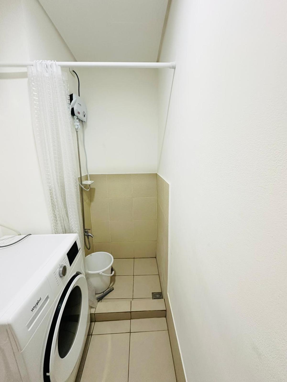 Starlight Suites Trece Martires Экстерьер фото