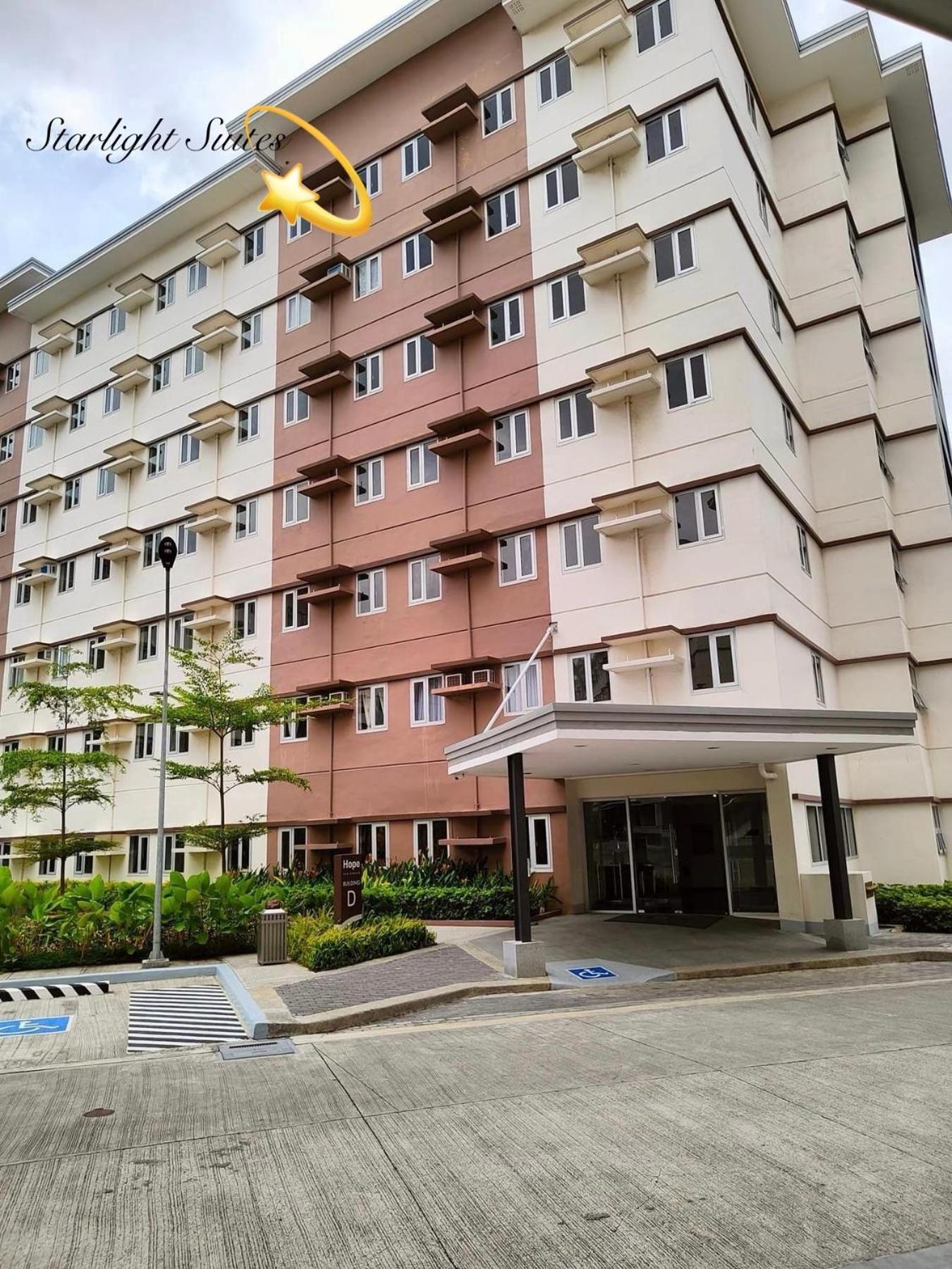 Starlight Suites Trece Martires Экстерьер фото